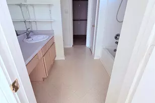 9323 Eaglewood Spring Dr, Houston, TX 77083 - Photo 15