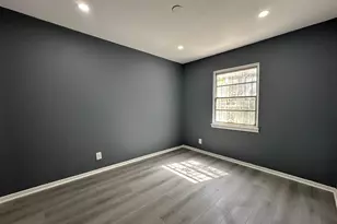 10313 Chesterfield Dr, Houston, TX 77051 - Photo 15