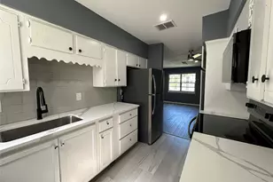 10313 Chesterfield Dr, Houston, TX 77051 - Photo 7