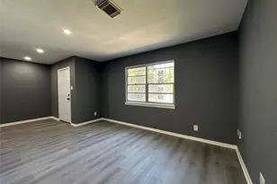 10313 Chesterfield Dr, Houston, TX 77051 - Photo 3
