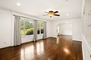 5238 Kinglet St, Houston, TX 77035 - Photo 7