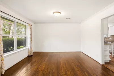5238 Kinglet Street, Houston, TX 77035 - Photo 11