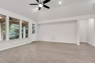 1960 Elkington Cir, Conroe, TX 77304 - Photo 17