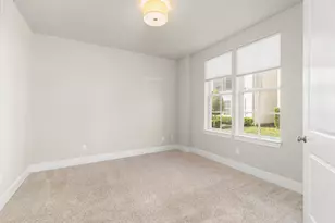 2123 McIlhenny St, Houston, TX 77004 - Photo 5