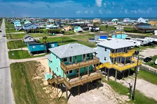 344 Thunder Rd, Surfside Beach, TX 77541 - Photo 3