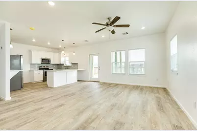 344 Thunder Road, Surfside Beach, TX 77541 - Photo 9