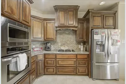 57 Red Maple Court, Lake Jackson, TX 77566 - Photo 7