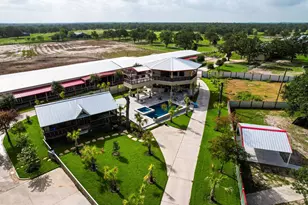 1331 E Parker Rd, Muldoon, TX 78949 - Photo 5