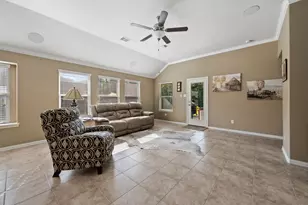 719 S Galley Dr, Crosby, TX 77532 - Photo 13
