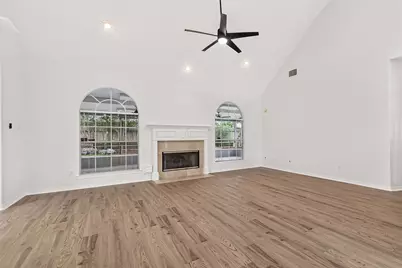 12110 Hermitage Oaks Court, Tomball, TX 77377 - Photo 11