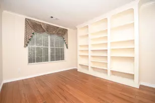 10430 Sanibel Falls Ct, Houston, TX 77095 - Photo 5