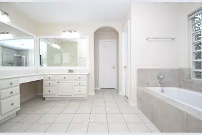 10430 Sanibel Falls Court, Houston, TX 77095 - Photo 15