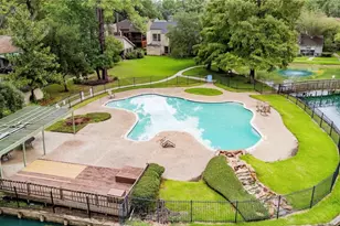 154 NE Old Bridge Lake, Houston, TX 77069 - Photo 37