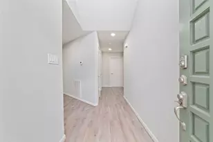 154 NE Old Bridge Lake, Houston, TX 77069 - Photo 9