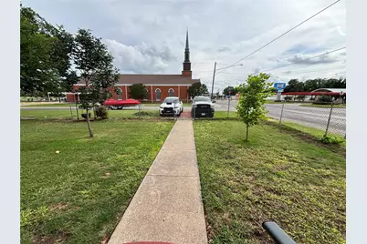 211 W Sabine Street, Groesbeck, TX 76642 - Photo 7