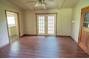 117 Lazy Ln, Lake Jackson, TX 77566 - Photo 9