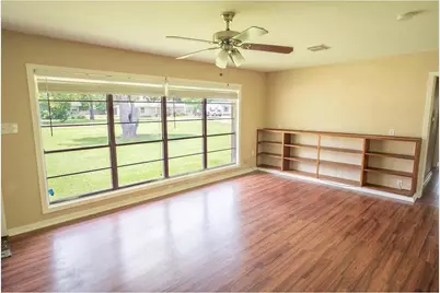 117 Lazy Lane, Lake Jackson, TX 77566 - Photo 5