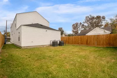 7220 S Hall Street #B, Houston, TX 77028 - Photo 33