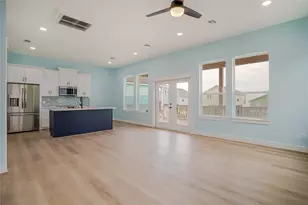 17518 Bristow Dr, Galveston, TX 77554 - Photo 13