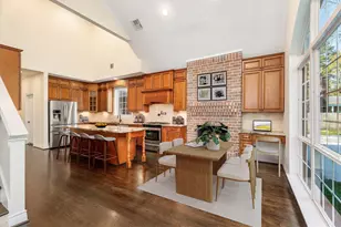 14102 Champions Hamlet Ct, Houston, TX 77069 - Photo 17