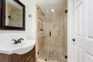 14102 Champions Hamlet Ct, Houston, TX 77069 - Photo 33