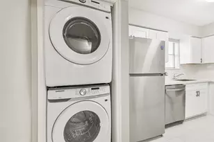 3130 Walnut Bend Ln, Houston, TX 77042 - Photo 13