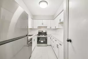 3130 Walnut Bend Ln, Houston, TX 77042 - Photo 7