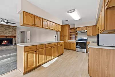 1609 Bowie Street, Liberty, TX 77575 - Photo 7