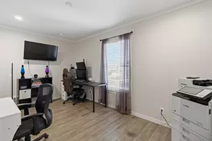 135 Lear Ln, Pearland, TX 77581 - Photo 11