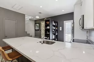 2100 Commonwealth St, Houston, TX 77006 - Photo 21