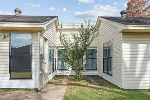 2846 Mayflower Landing Ct, Webster, TX 77598 - Photo 19