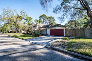 1802 Clover Spring Dr, Houston, TX 77339 - Photo 5