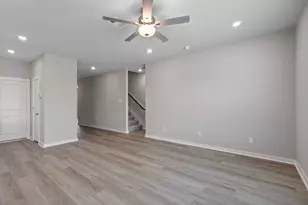 2486 N Heritage Dr, Dayton, TX 77535 - Photo 7