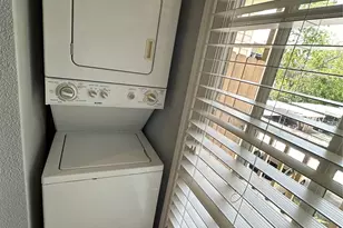 714 Bering Dr, Houston, TX 77057 - Photo 11