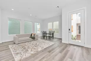 3360 Pinemont Dr, Houston, TX 77018 - Photo 5