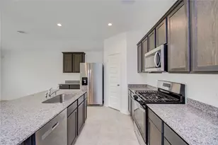1022 Cattle Chute Ct, Rosharon, TX 77583 - Photo 13