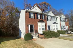 4717 Popular Ridge Ct, Oakwood, GA 30566 - Photo 3