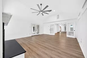 4619 Breckenridge Dr, Houston, TX 77066 - Photo 9