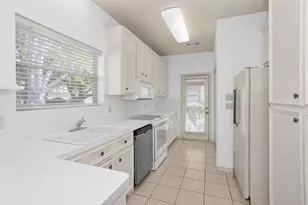 106 Fairway View Ct, Conroe, TX 77356 - Photo 15