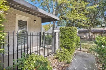 106 Fairway View Court, Conroe, TX 77356 - Photo 3