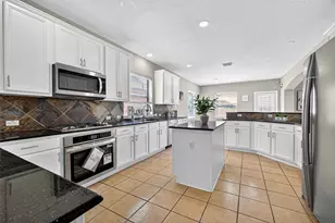 11107 Camino Oaks Dr, Houston, TX 77064 - Photo 5