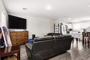 731 Hudler St, La Marque, TX 77568 - Photo 5