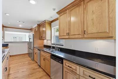 2505 Holly Court, Galveston, TX 77551 - Photo 7