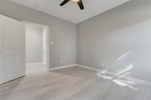 6705 Roanoke St, Houston, TX 77028 - Photo 27