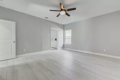 6705 Roanoke St, Houston, TX 77028 - Photo 21
