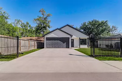 6705 Roanoke St, Houston, TX 77028 - Photo 11