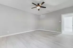6705 Roanoke St, Houston, TX 77028 - Photo 35