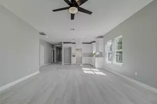 6705 Roanoke St, Houston, TX 77028 - Photo 17