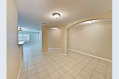 725 Totem Trail Drive, La Marque, TX 77568 - Photo 3