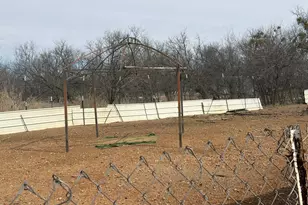 1310 W 6th St, Breckenridge, TX 76424 - Photo 25